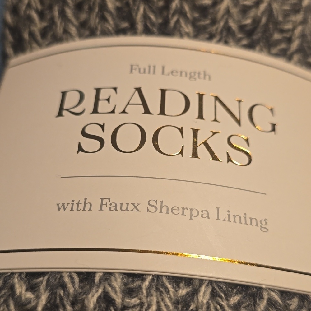 ❤️BUY 5 GET 3 FREE Barnes & Noble Sock Monkey Reading Socks - Picture 10 of 13